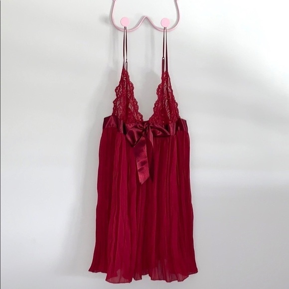 Victoria’s Secret Pleated Babydoll Top